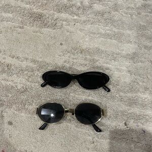 Stylish Black and Gold Sunglasses Set